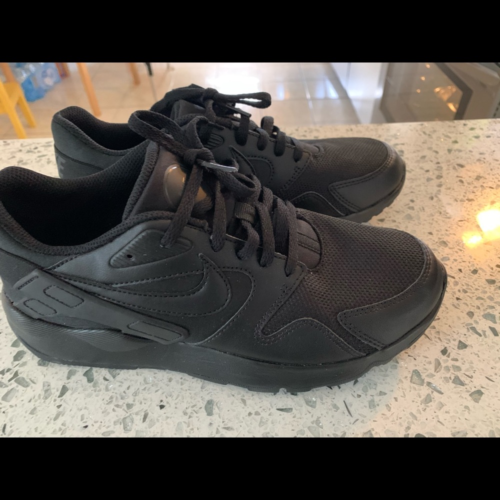 Big Boys Nike Sneakers